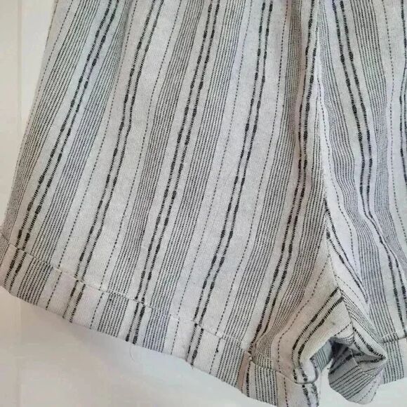 Ci Sono Girl’s White/Black Linen Striped Paper Bag Shorts - Picture 6 of 8